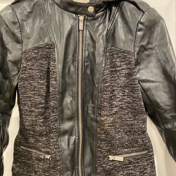 Black Guess faux-leather and grey woven fabric jacket - Picture 6 of 6